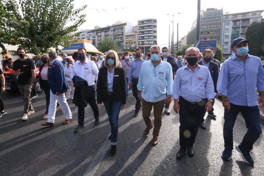 ΓΕΝΝΗΜΑΤΑ ΔΙΚΗ ΧΡΥΣΗ ΑΥΓΗ