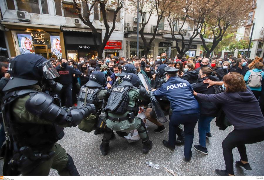Βία αστυνομίας στη Θεσσαλονίκη