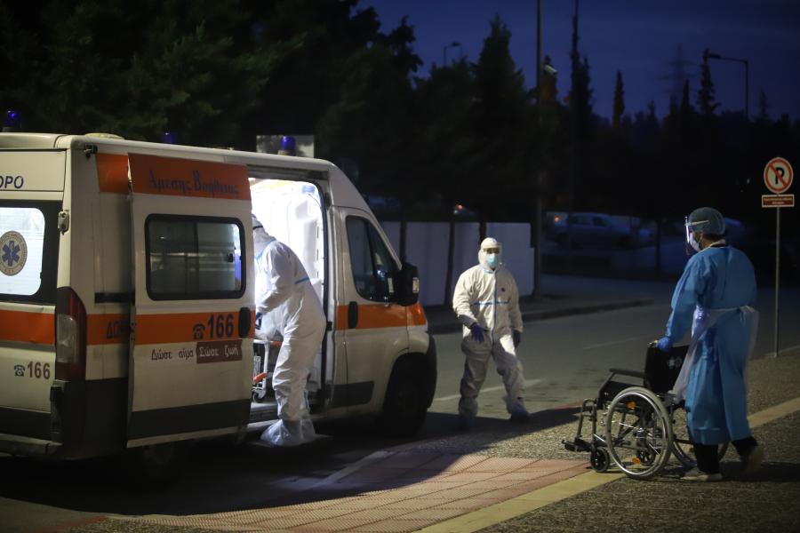 Διακομιδή ασθενή με το ΕΚΑΒ