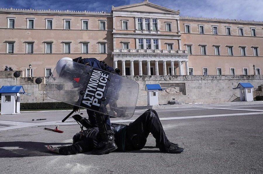 ΜΑΤ ΠΕΣΜΕΝΟΣ ΔΙΑΔΗΛΩΤΗΣ