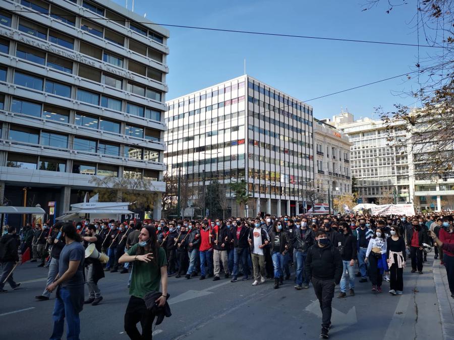 ΑΘΗΝΑ ΣΥΝΤΑΓΜΑ ΦΟΙΤΗΤΕΣ ΠΟΡΕΙΑ
