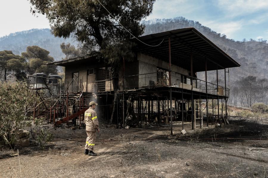 ΑΛΕΠΟΧΩΡΙ ΚΑΜΜΕΝΟ ΣΠΙΤΙ