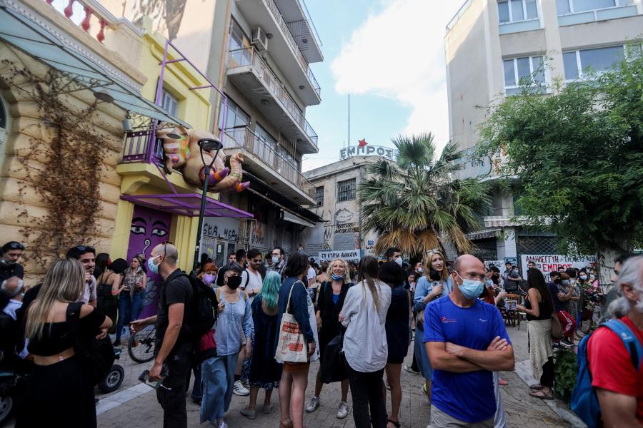 ANAKATAΛΗΨΗ ΘΕΑΤΡΟΥ ΕΜΠΡΟΣ