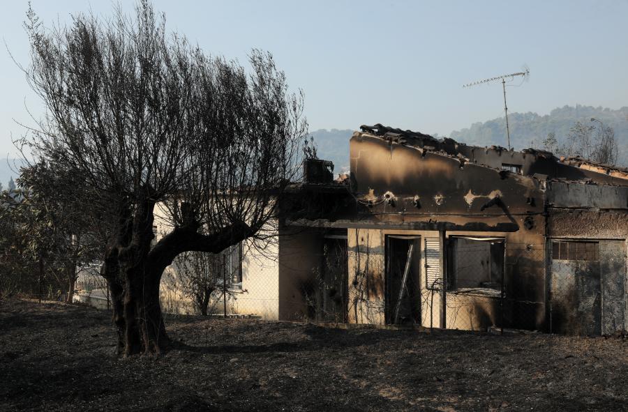 Καταστροφές από την πυρκαγιά στην Αχαΐα