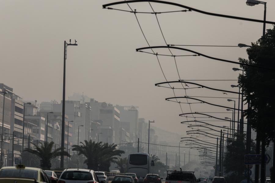 Πυρκαγιά Βαρυμπόμπη καπνός