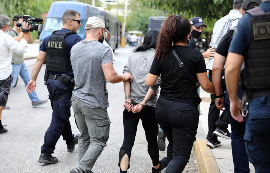 Ληστεία τράπεζα