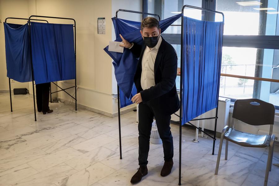 NIKOΣ ΑΝΔΡΟΥΛΑΚΗΣ ΚΙΝΑΛ