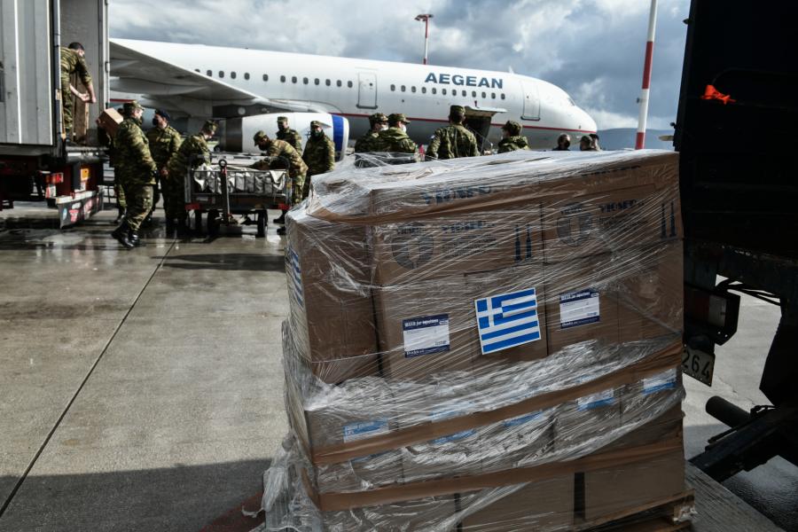 Εισβολή στην Ουκρανία / Αναχώρησαν τα αεροσκάφη με αμυντικό υλικό και ανθρωπιστική βοήθεια που στέλνει η Ελλάδα | Αυγή