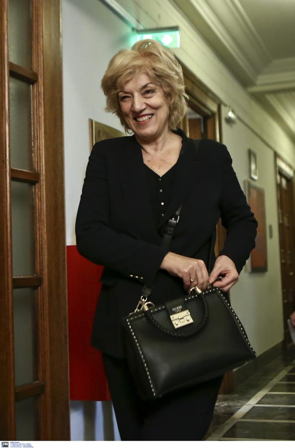 Σία Αναγνωστοπούλου