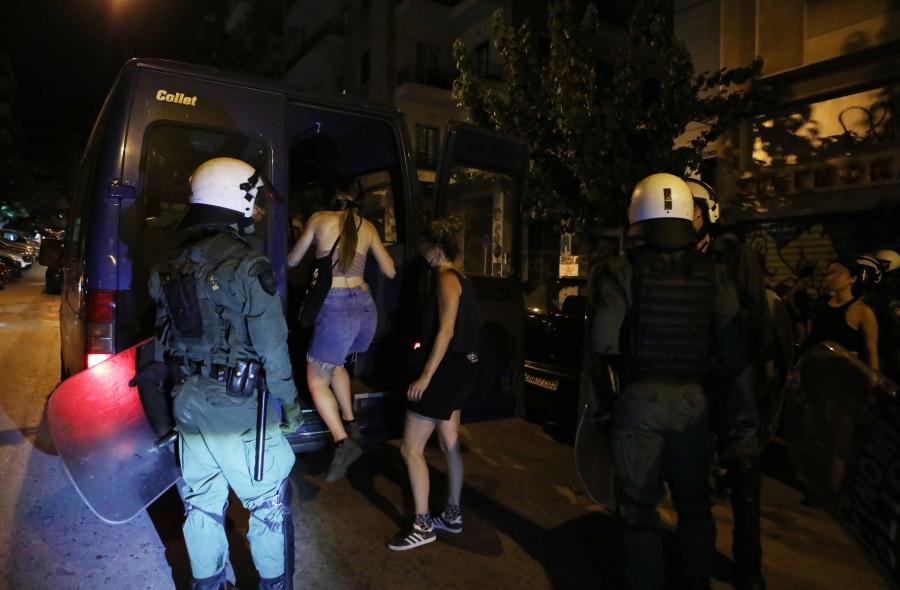 Προσαγωγές στα Εξάρχεια