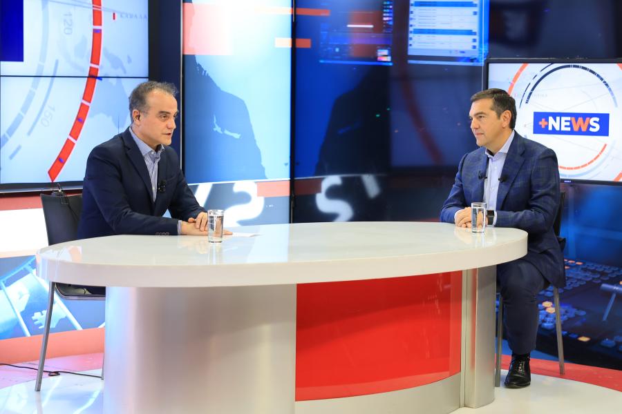 Ο Αλέξης Τσίπρας παραχωρεί συνέντευξη