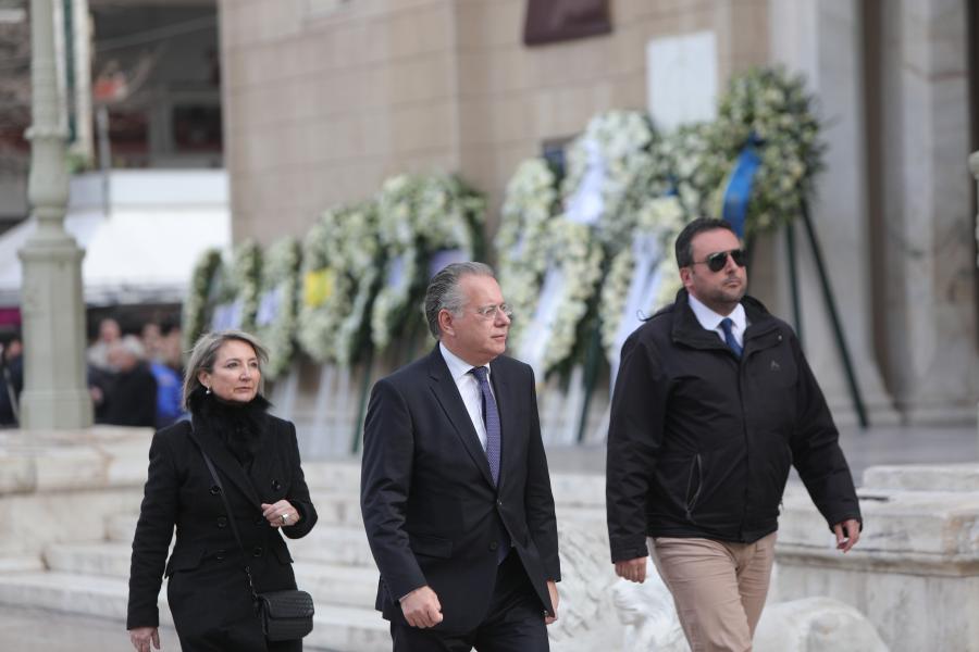 Γιώργος Κουμουτσάκος κηδεία Κωνσταντίνος Γλύξμπουργκ