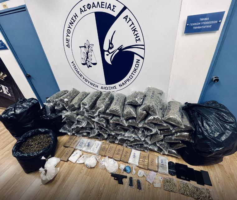 Κατάσχεση όπλων και ναρκωτικών από την αστυνομία 