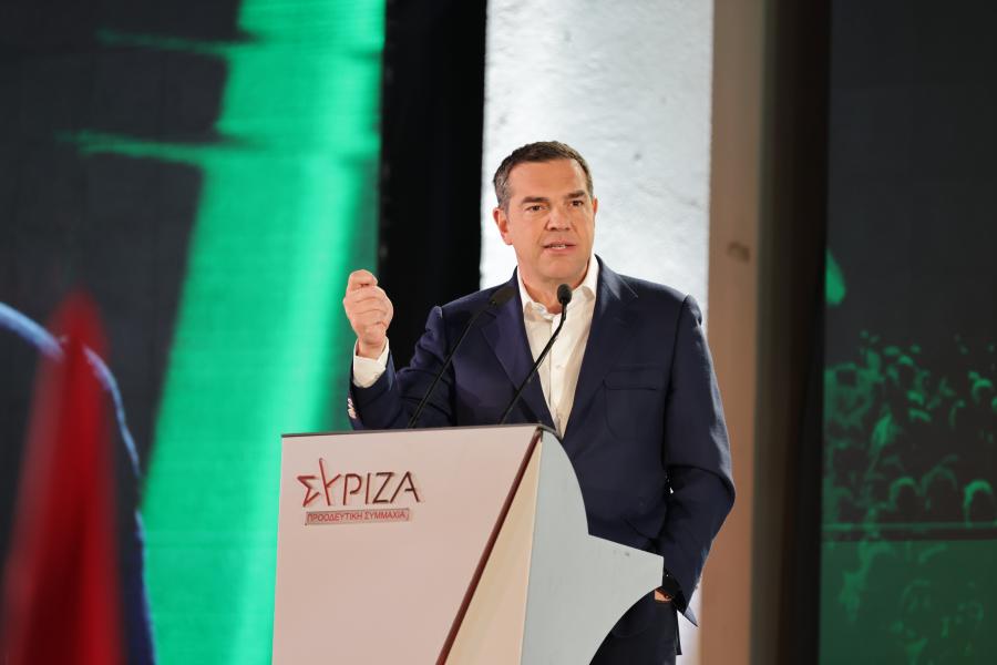 Ο Αλέξης Τσίπρας σε ομιλία στην Καρδίτσα