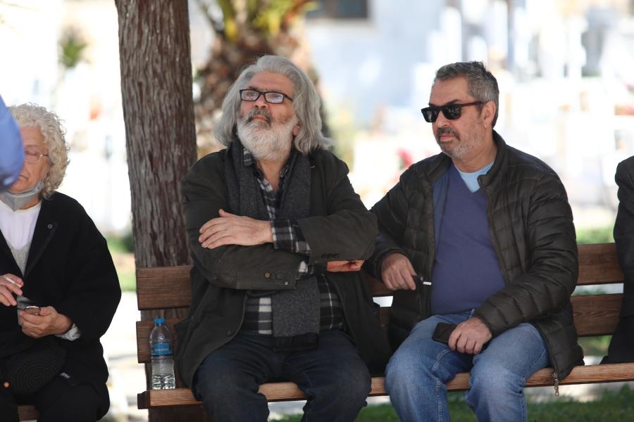 Κηδεία σκηνοθέτη Λάκη Παπαστάθη 