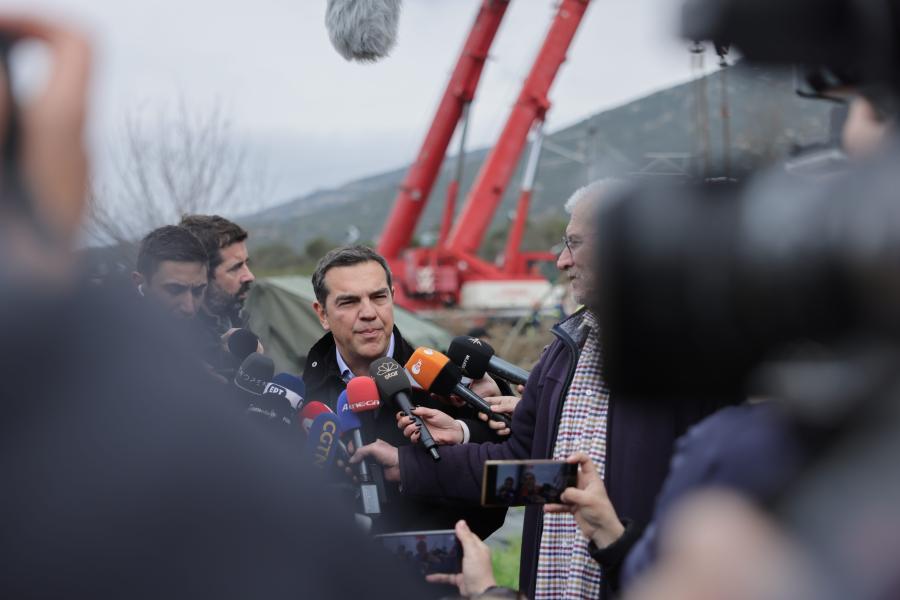 Ο Αλέξης Τσίπρας στα Τέμπη