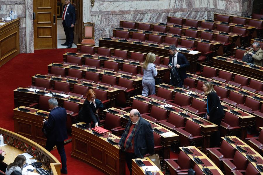 Αποχώρηση του ΣΥΡΙΖΑ από τη Βουλή