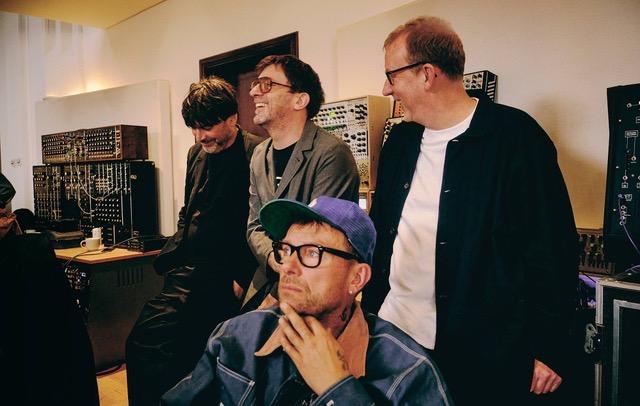 BLUR