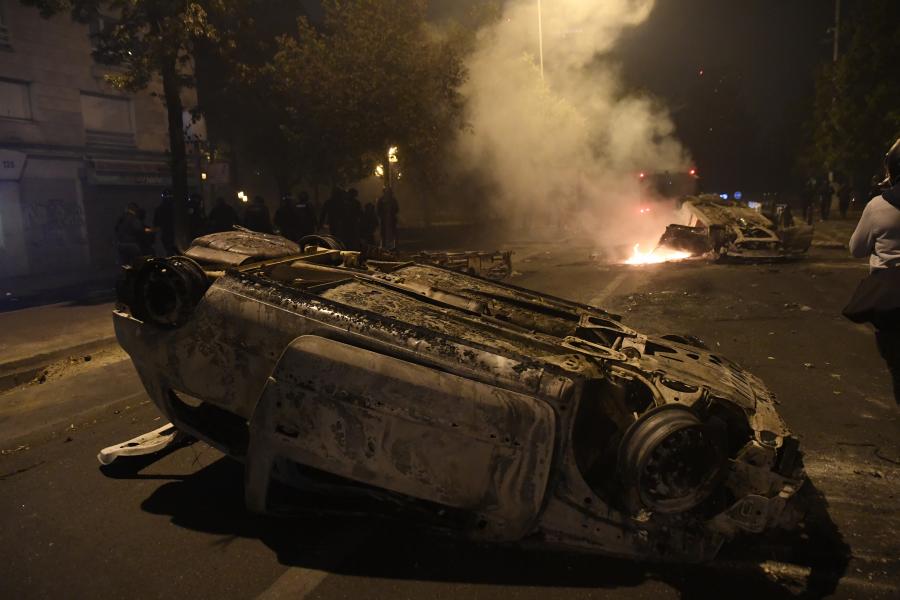 Αναποδογυρισμένο αυτοκίνητο