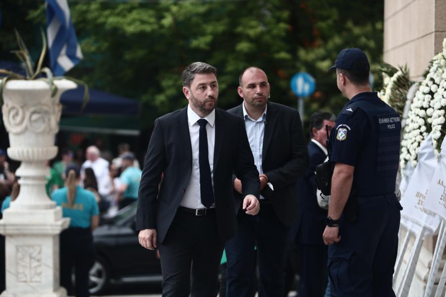 Κηδεία Γιάννη Μαρκόπουλου