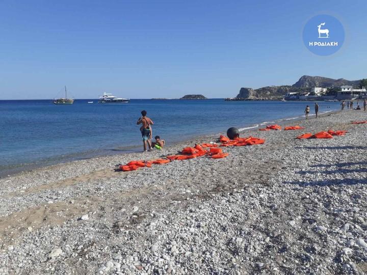 ημερόπλοιο φωτιά ρόδος