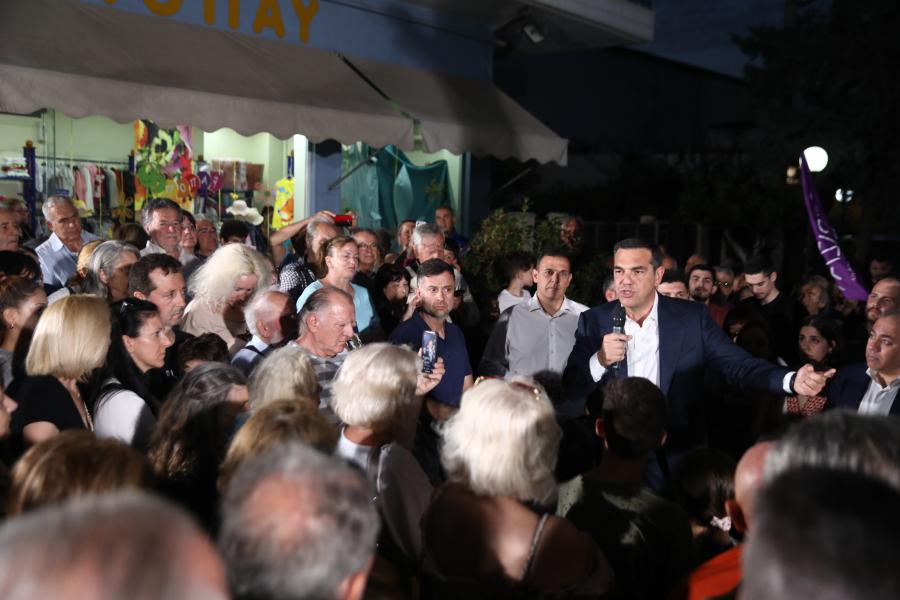 Χαιρετισμός Τσίπρα στα εγκαίνια του εκλογικού περιπτέρου του ΣΥΡΙΖΑ-ΠΣ στο Περιστέρι 