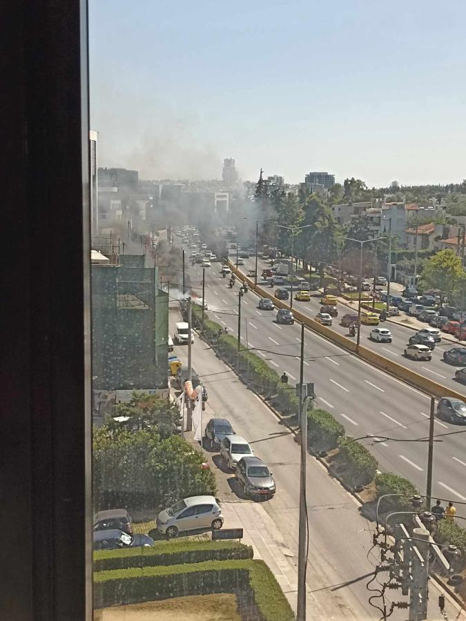 φωτιά σε αυτοκίνητο στην Κηφισιάς