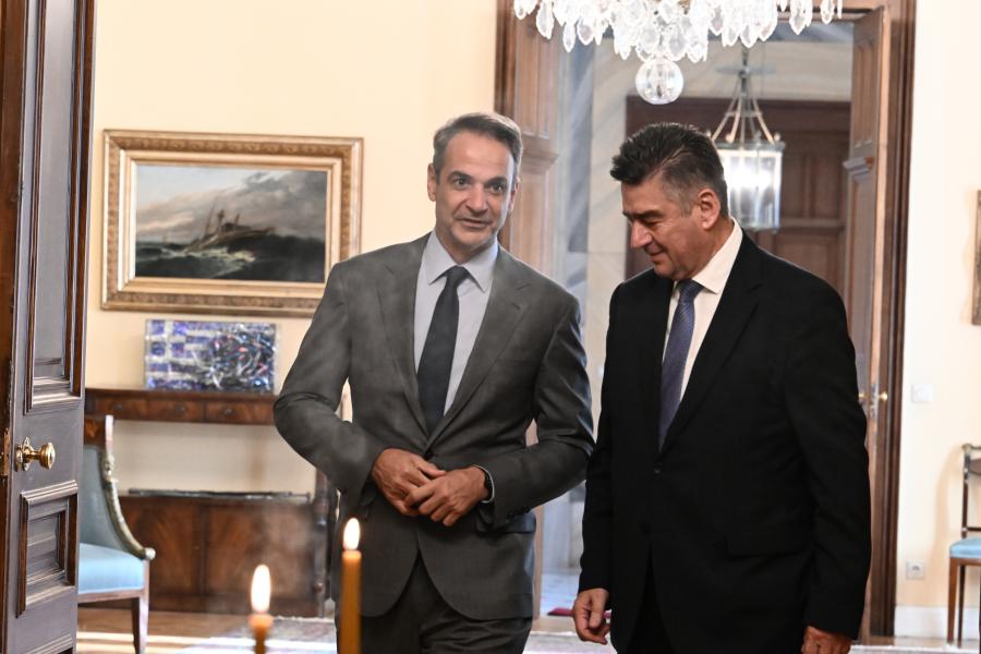 ορκωμοσία Οικονόμου και Βρούτση
