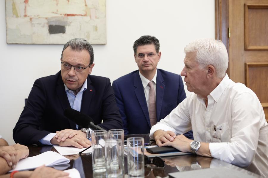 Συνάντηση του Προέδρου της Κοινοβουλευτικής Ομάδας του ΣΥΡΙΖΑ-ΠΣ Σωκράτη Φάμελλου με την Εκτελεστική Επιτροπή της ΑΔΕΔΥ