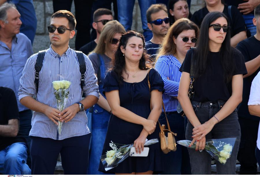 Στιγμιότυπο από την κηδεία του 27χρονου που πέθανε στη Λιβύη