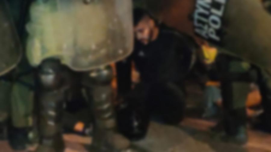 Νεαρός που προσήγαγε η ΕΛΑΣ