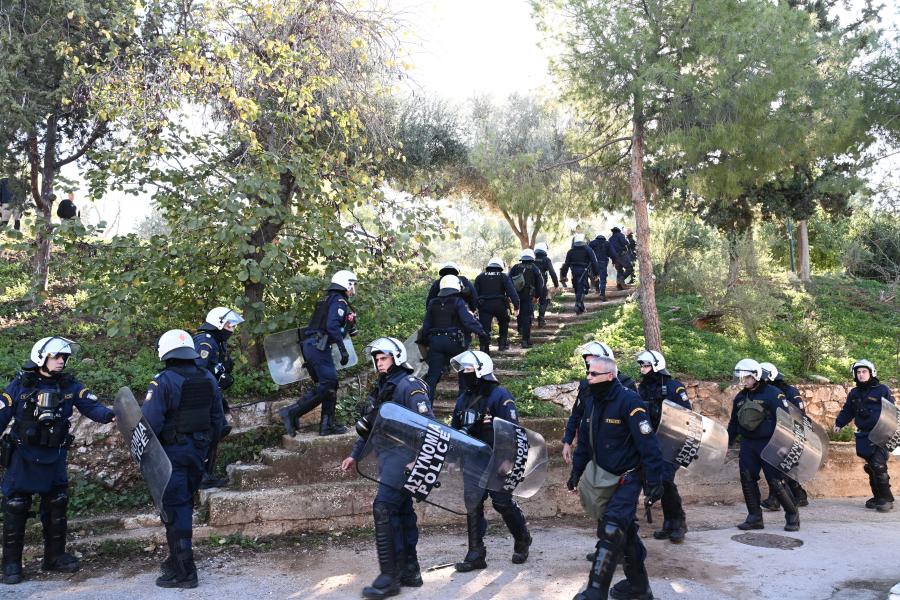 ΑΝΩ ΠΕΤΡΑΛΩΝΑ ΕΞΩΣΗ