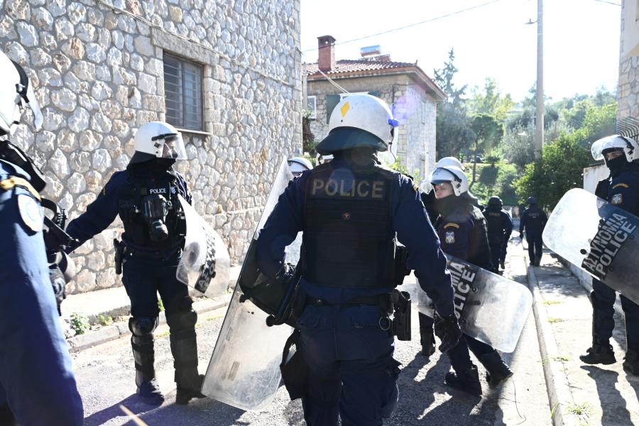 ΑΝΩ ΠΕΤΡΑΛΩΝΑ ΕΞΩΣΗ