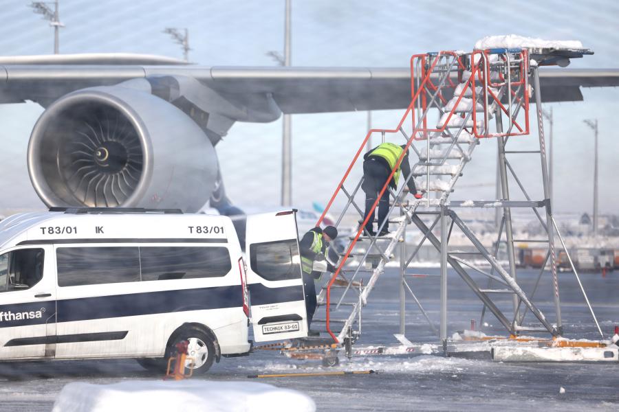 Γερμανία αεροδρόμιο χιόνι