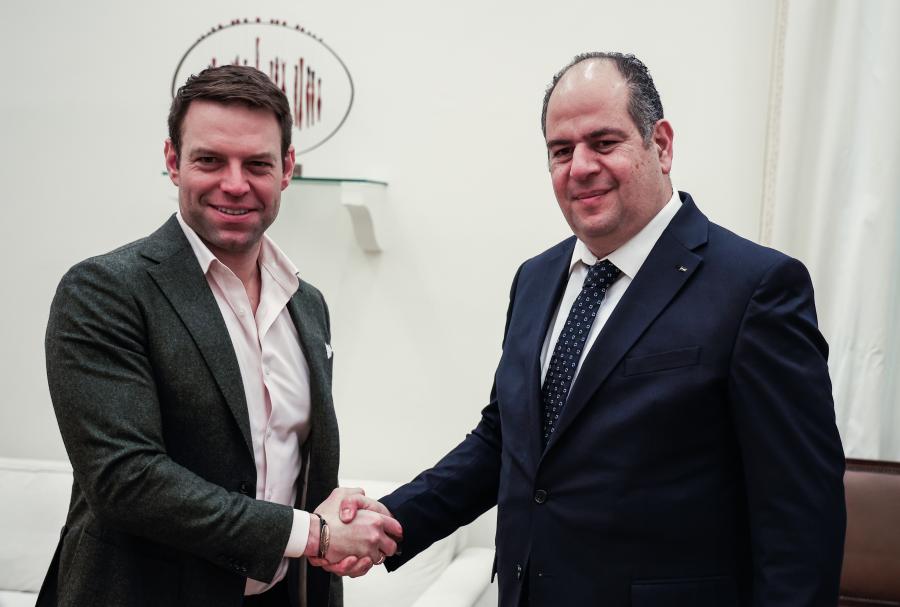 Ο Στέφανος Κασσελάκης με τον πρέσβη της Παλαιστίνης Yussef Dorkhom