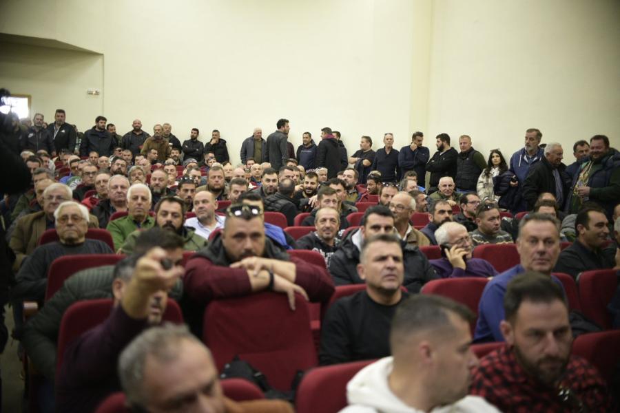 ΑΓΡΟΤΕΣ ΛΑΡΙΣΑ