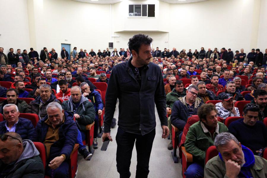 ΑΓΡΟΤΕΣ ΛΑΡΙΣΑ