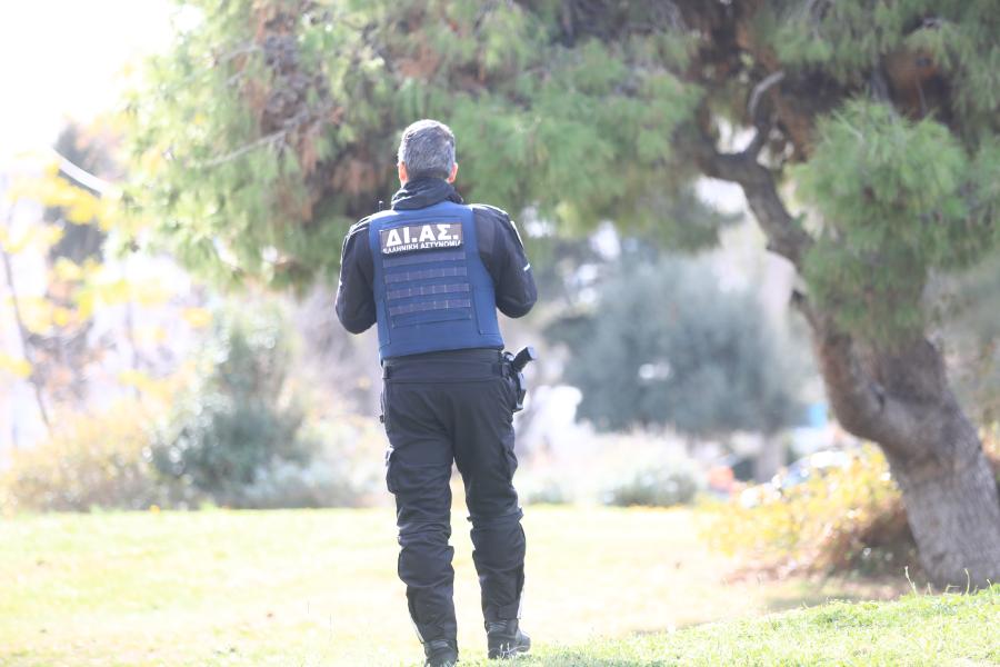 Πυροβόλισμοί σε ναυτιλιακή