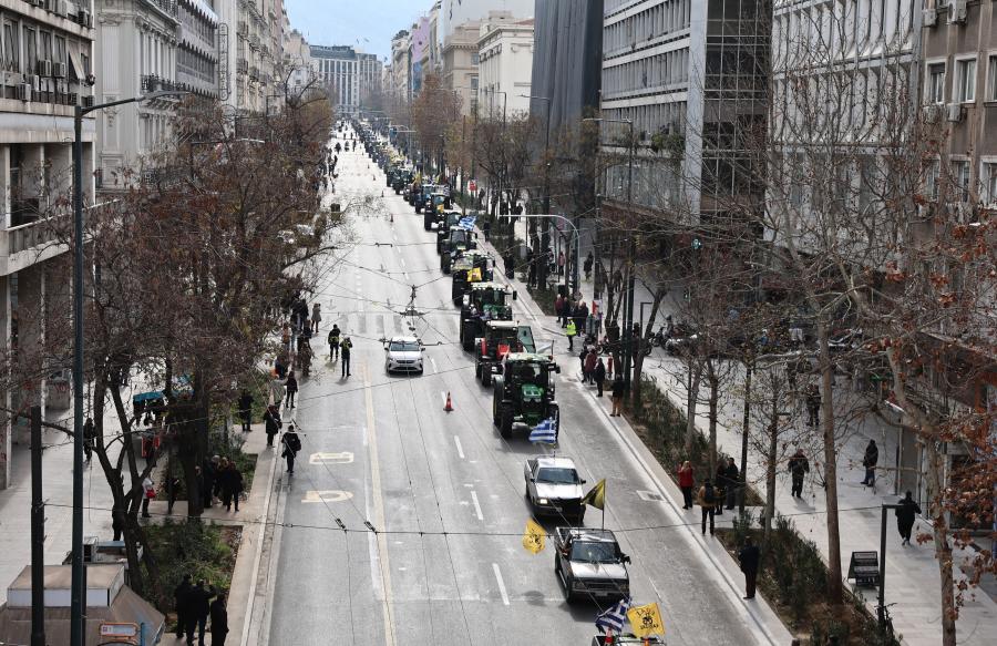 Τρακτέρ στο κέντρο της Αθήνας
