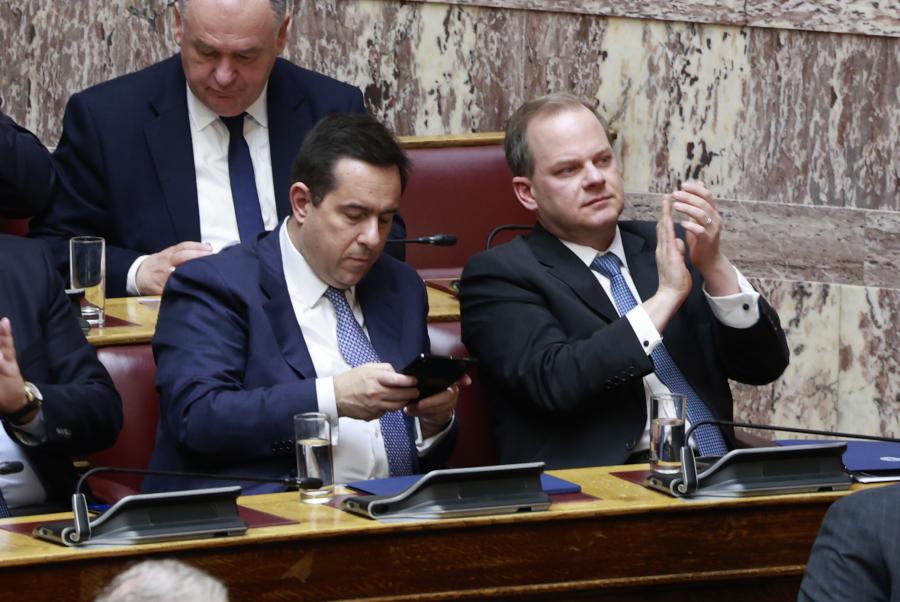 Ο Κώστας Καραμανλής στη Βουλή