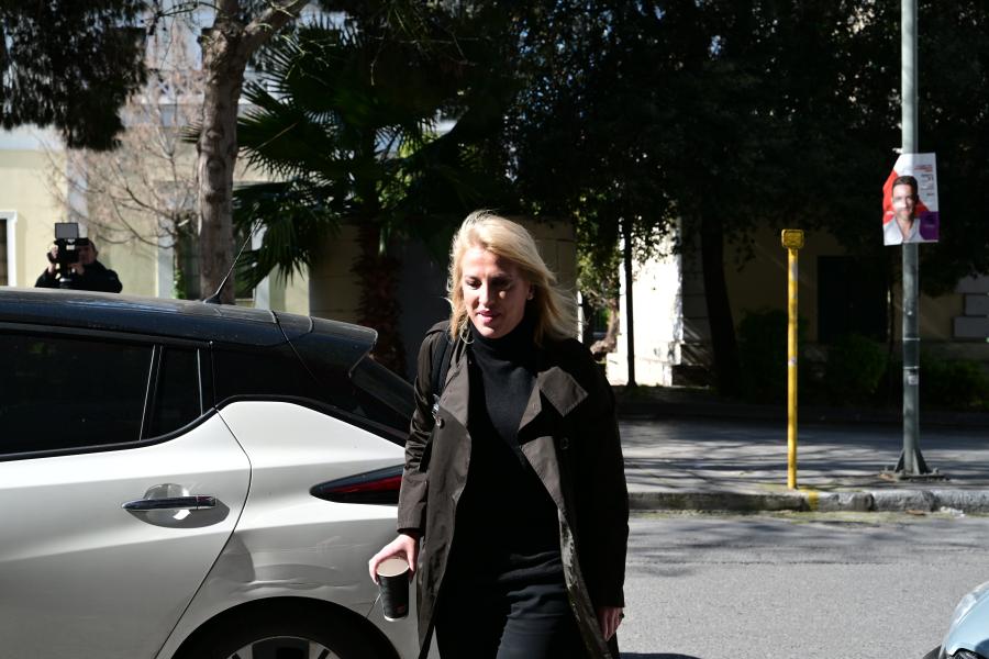 Ρένα Δούρου