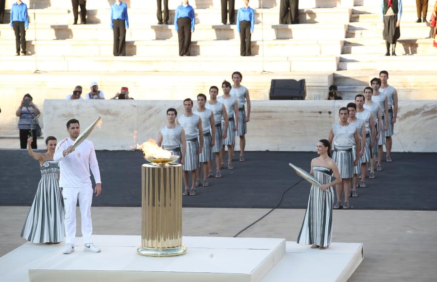 Παράδοση ολυμπιακής φλόγας