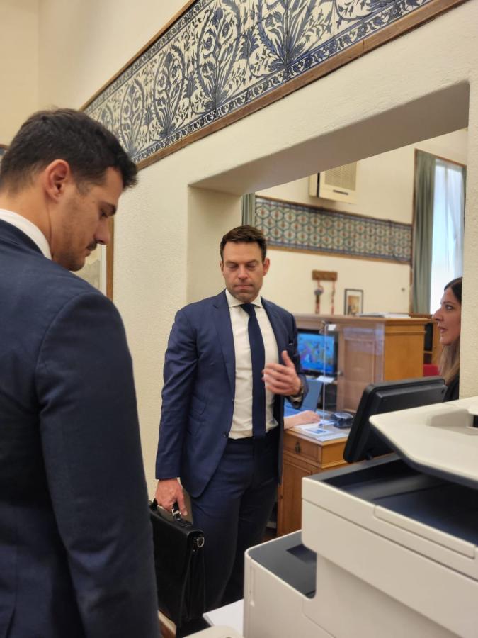 Ο Στέφανος Κασσελάκης στη Βουλή