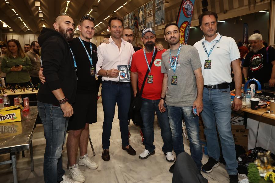 Ο Στέφανος Κασσελάκης σε έκθεση κόμικς στη Θεσσαλονίκη
