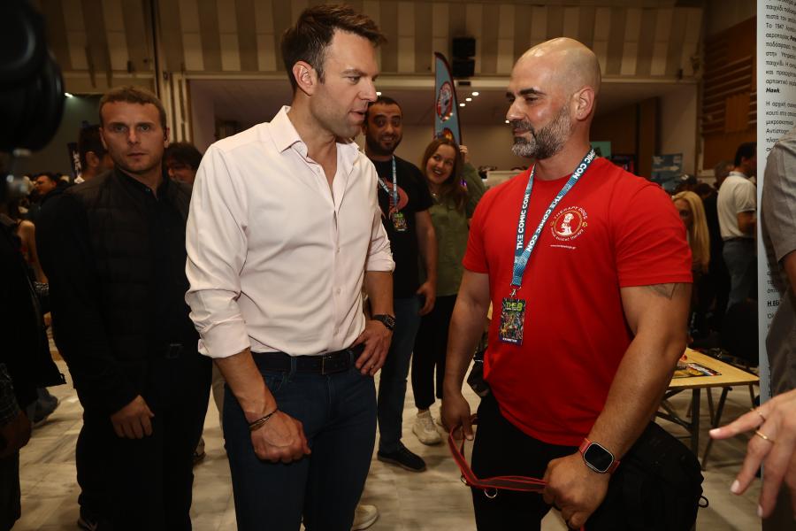 Ο Στέφανος Κασσελάκης σε έκθεση κόμικς στη Θεσσαλονίκη