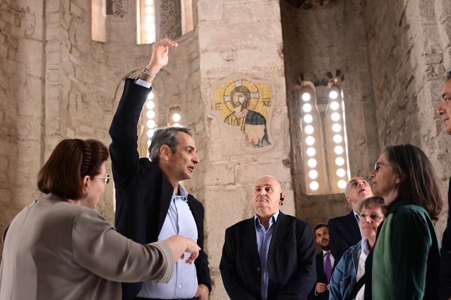 ΜΗΤΣΟΤΑΚΗΣ ΜΟΝΗ ΔΑΦΝΙΟΥ