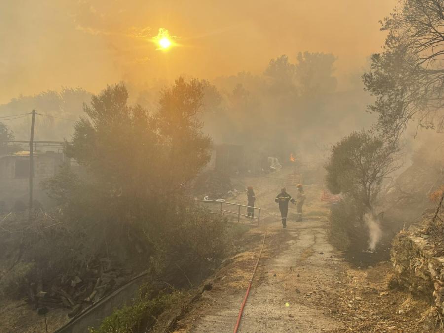 ΦΩΤΙΑ ΡΕΘΥΜΝΟ 