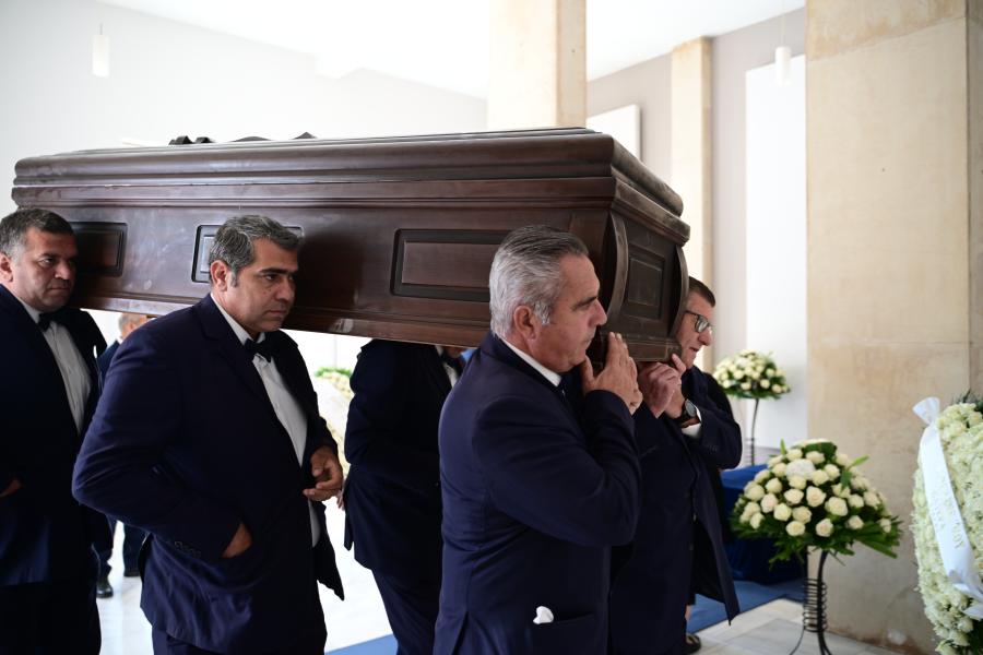 Μίμης Πλέσσας κηδεία