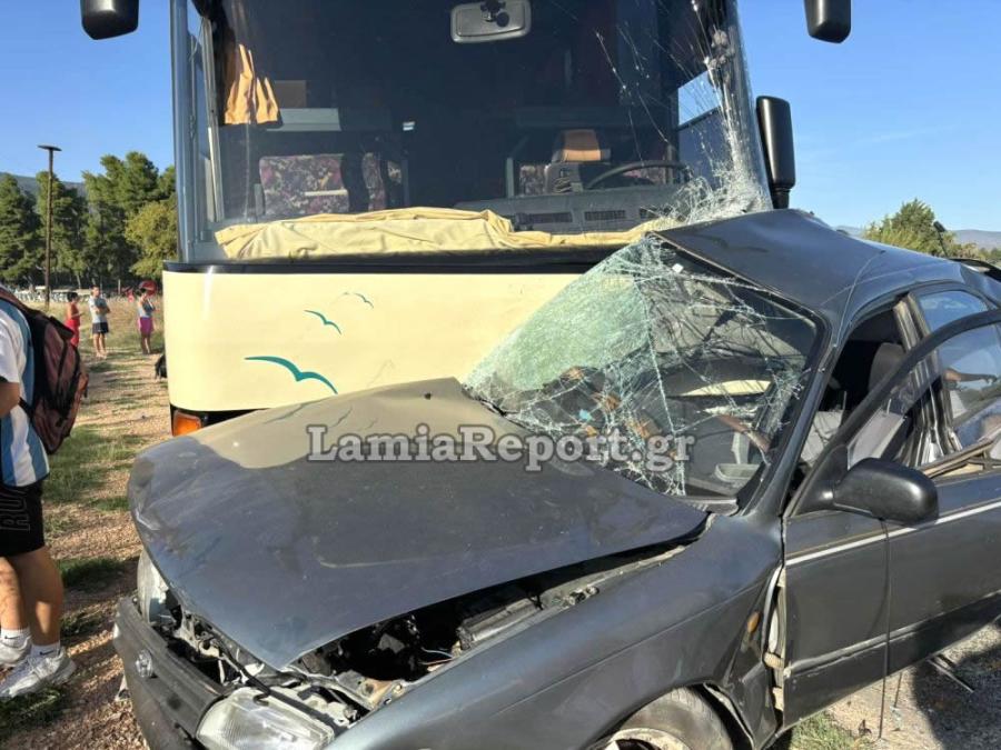 Τροχαίο με ΚΤΕΛ και ΙΧ στη Λαμία