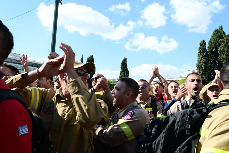 Εποχικοί πυροσβέστες